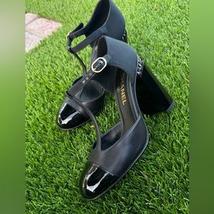 Chanel T-Strap pumps 39.5 (black)